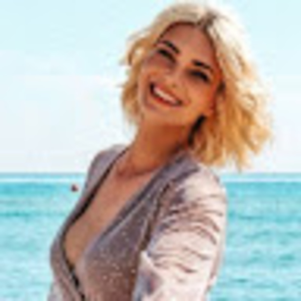 Meet your Posher, Marina